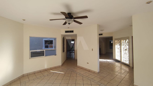 Imagen 6 de 30 de Casa Con 3 Habitaciones Con Baño Y Cuarto De Serv. En San Al