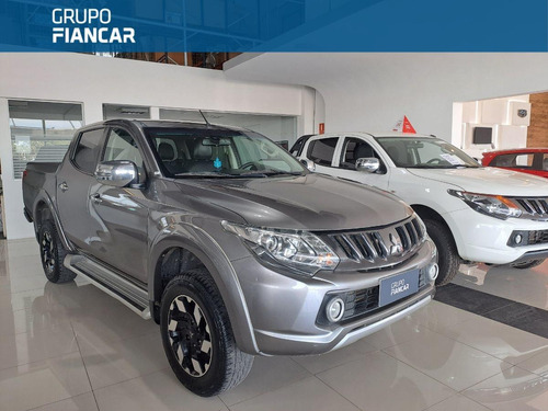 Imagen 2 de 14 de Mitsubishi L200 Diesel 4x4 Automática 2019