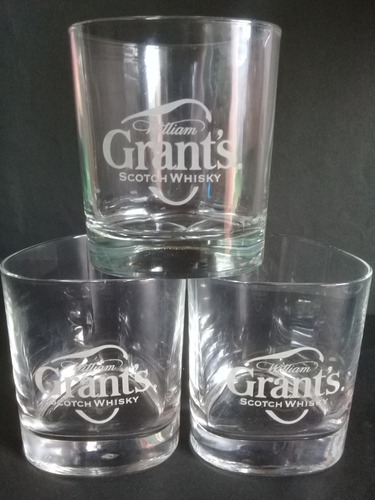 Vasos De Whisky William Grant's Triangular Base Gruesa.///