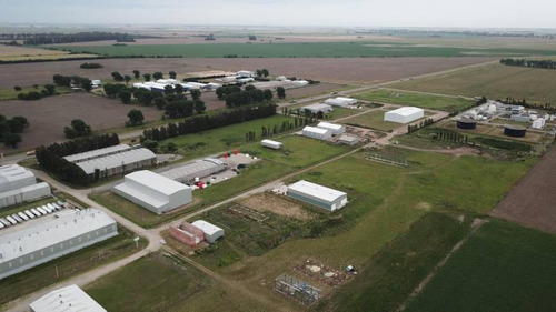 Fracción De Terreno En Venta Area Industrial Roldan De 2160m2