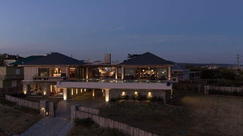 Casa En Venta De 4 Dormitorios En El Chorro