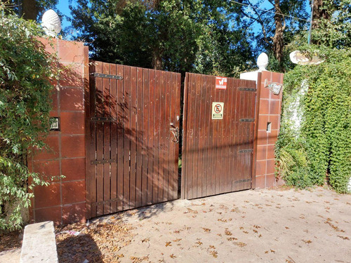 Casa En Venta - 5 Dormitorios 2 Baños - 150mts2 - Loma Verde