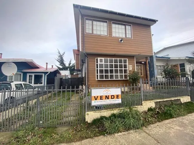 Imagen 1 de 30 de Casa En Venta De 7 Dorm. En Natales