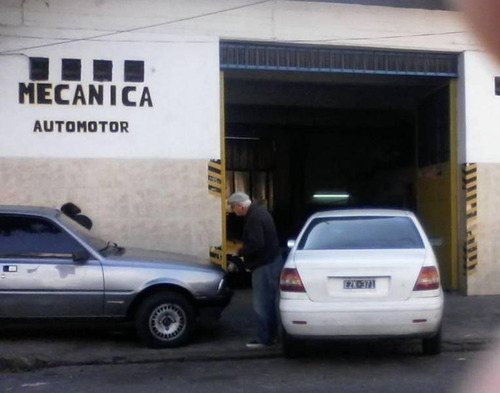 Julian Segundo Aguero 3100 Taller Con Estructura De Hormigon Lote 10 X23