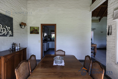 Casa A La Venta En Martindale C.c- 3 Dormitorios - Estilo Clasico