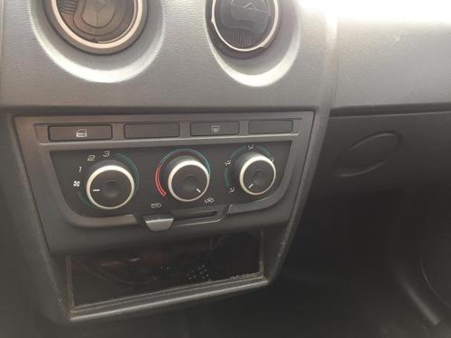 Imagem 6 de 11 de Chevrolet Celta 2013