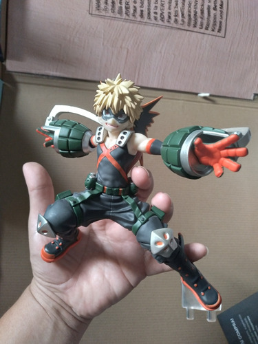Figura My Hero Academia Pop Up Parade Katsuki Bakugo (Usado)