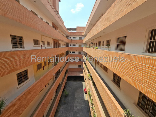 Oportunidad! Vendo Apartamento En Sabana Grande Lisbet Seijas #25-18709