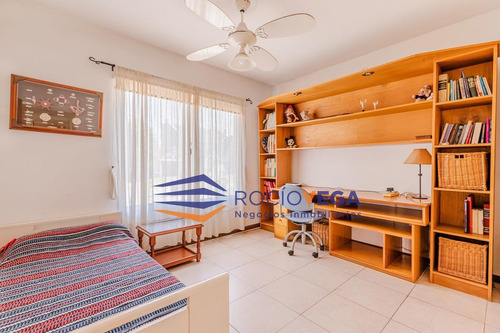 Imagen 19 de 30 de Chalet En Venta En Boca Ratón Country Club - Pilar