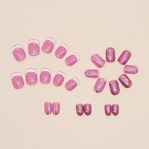 24 Piezas De Prensa Corta En Las Uñas Cuadradas Lindas Uñas