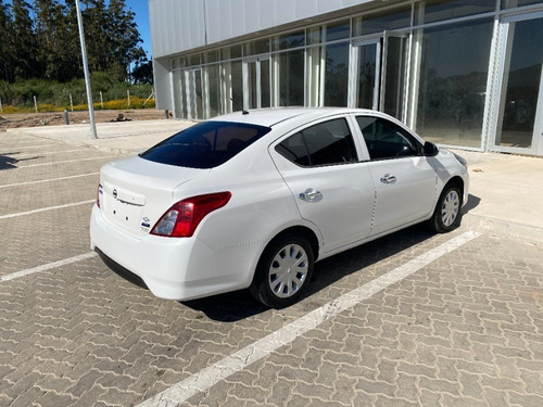 Nissan Versa Sense At 2018