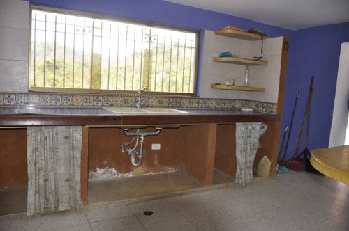Lejos De La Ciudad ¡refugio De Paz Y Oportunidad De Negocio! Sabaneta El Hatillo Sp 24-24513