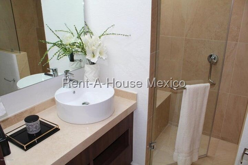 Casa En Renta En Lomas De Juriquilla, Querétaro Sr