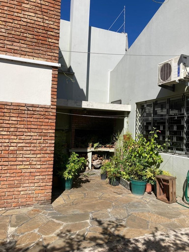 Imagen 25 de 26 de Importante Casa En Dos Plantas Para Vivienda, Oficinas O Pequeñas Industrias