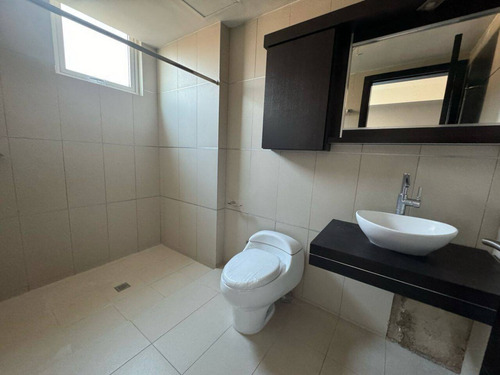 Solo Clientes Se Alquila Apartamento 243m2 Edif. The Loft Urb. Las Chimeneas