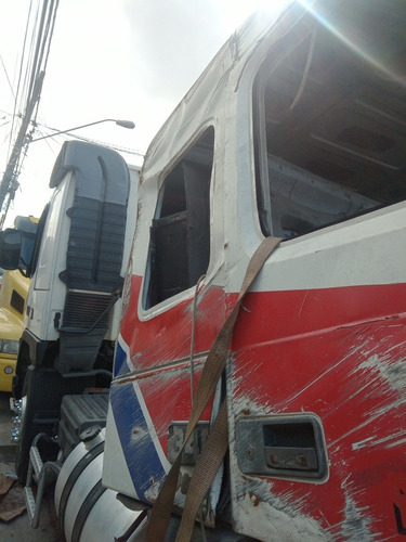 Imagem 4 de 12 de Volvo Fm 12