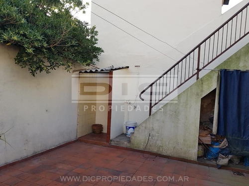 Imagen 25 de 30 de Chalet 4 Ambientes Venta - Beccar