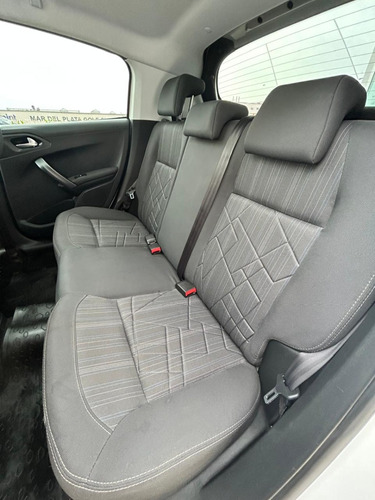 Peugeot 208 FELINE 1.6 N