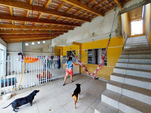 Ótimo Sobrado À Venda Com 6 Quartos, No Bairro Novo A, A Uma Quadra Da Rua São José Dos Pinhais No Sítio Cercado, Em Curtiba. - Ca01266 - 69233745
