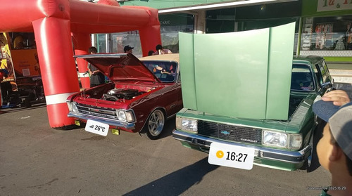 Opala Vermelho Grená, Com Capota De Vinil