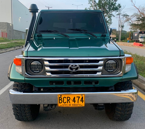 Toyota Land Cruiser 4.5 Macho