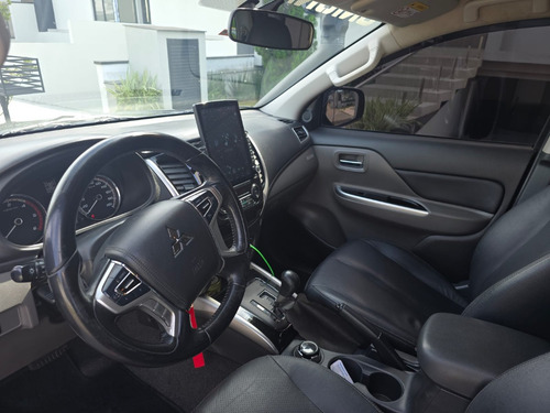 Mitsubishi L200 2.4 Triton Sport Hpe Cab. Dupla 4x4 Aut. 4p