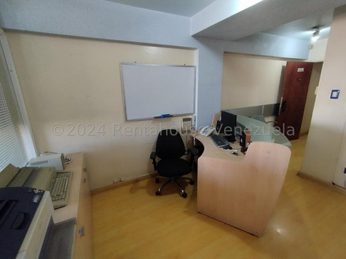 Oficina En Venta El Recreo 24-23942