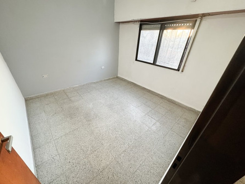 Ph 3 Ambientes Al Frente Con Patio