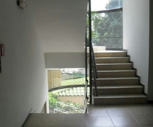 Imagen 3 de 12 de Apartamento En Venta Las Delicias Maracay Fm*