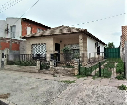 Casa En Venta, Valentin Alsina - Zarate