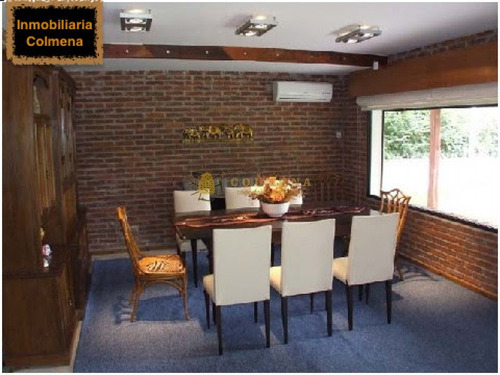 Precioso Chalet En Playa Mansa. Disfrute De Punta Del Este!!!- Ref: 2323