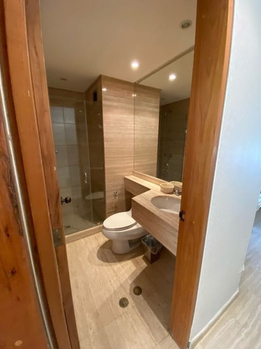 Imagen 9 de 17 de Vendo Pb 219m2 3h+s/5b+s/5pe San Roman 3370