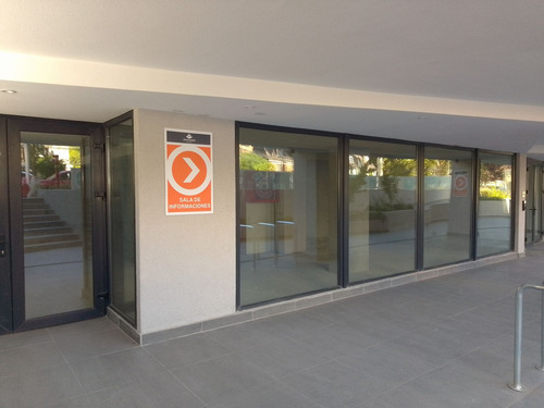 Local N°3 En Duble Almeyda A Dos Cuadras Del Metro L3 Ñuñoa