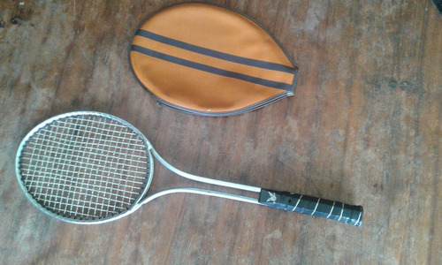 Raqueta De Tennis Antigua De Aluminio