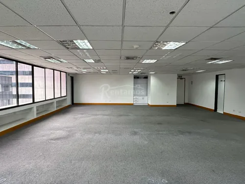 Oficina En Arriendo En El Poblado. Cod A775949