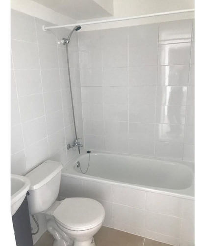 Imagen 9 de 12 de Venta Departamento Excelente Conectividad Estacion Central