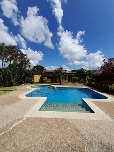 Vera Casa Inmobiliaria Vende Finca En Safari Country Club Tocuyito L/firma Mp-2