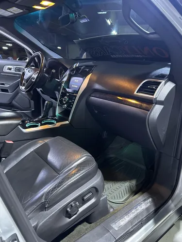 Ford Explorer, Año 2013/4×4.