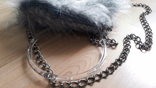 Bolsa De Mão Cinza Pompom Corrente Artesanal Acrílico