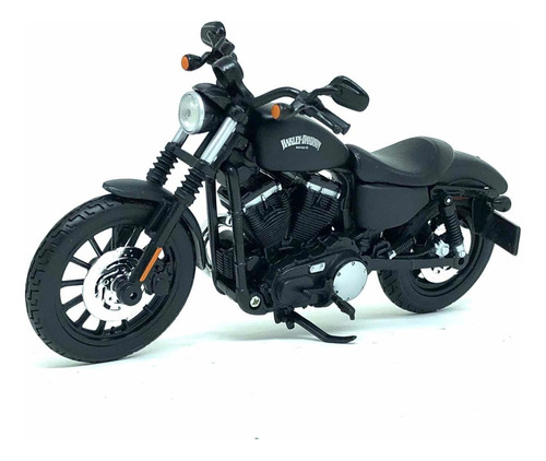 Motocicleta Harley Davidson Sportster Iron 883 2014 1:12 Maisto de color negro