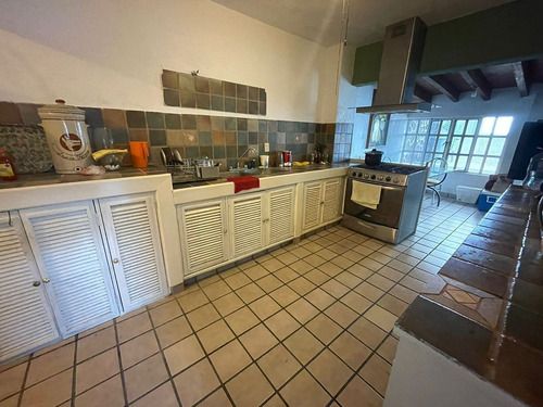 Casa Con Tres Suites En Lomas De Cocoyoc