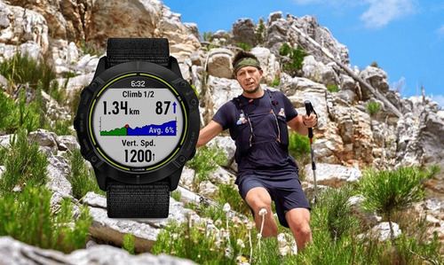 Smartwatch Garmin Enduro Titanio con revestimiento de DLC negro con correa de nailon UltraFit negra