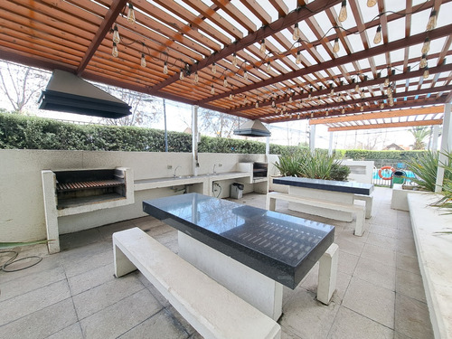 Venta De Amplio Departamento Ubicado En Octava Avenida 1563