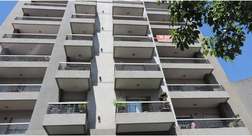 Imagen 1 de 11 de Departamento En Venta En Moron Centro