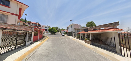 Casa En Venta De Dos Niveles Ubicada Colonia Las Arboledas DeLG Cdad Lopez Mateos