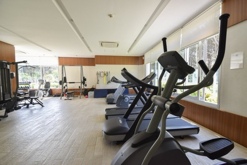 Imagen 2 de 16 de Apartamento En Venta De 3 Dormitorios C/ Cochera En Playa Brava