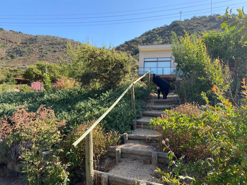 Cómoda Casa En Venta De 3 Dorm. Más Cabaña Olmue