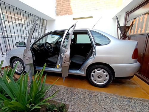 Volkswagen Polo Classic 2001 (alemán) Excelente Estado