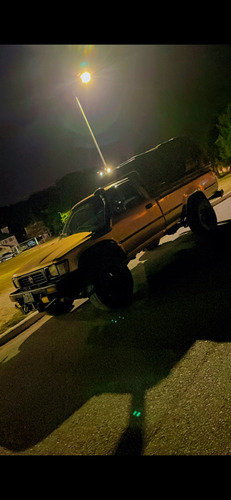 Toyota Hilux Pick-Up SR5 S/C