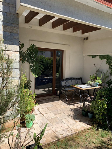 Casa Completamente Remodelada En Barrio Patrimonial